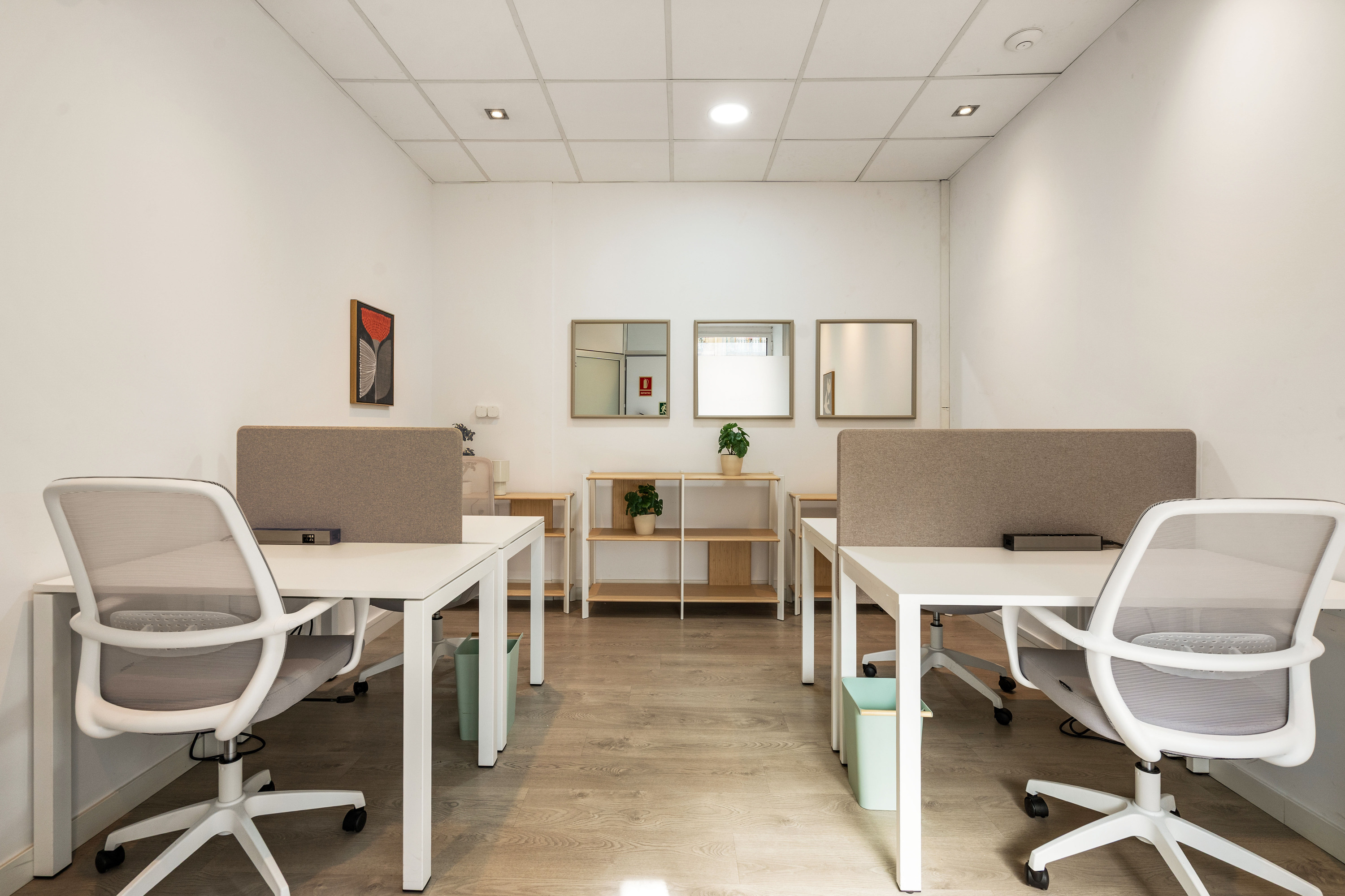 Escritorios en el Despacho 2